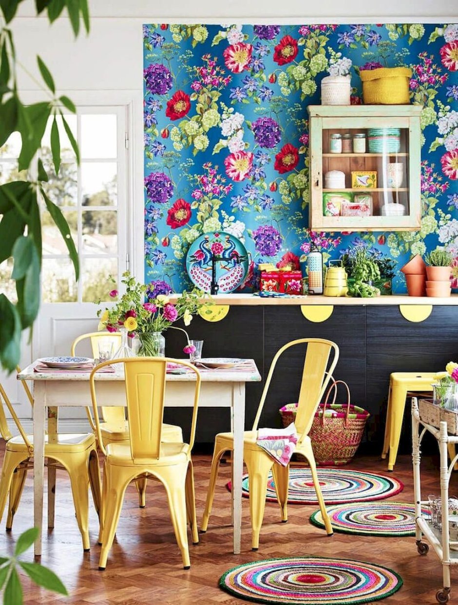 Кухонные стены в цветочном стиле