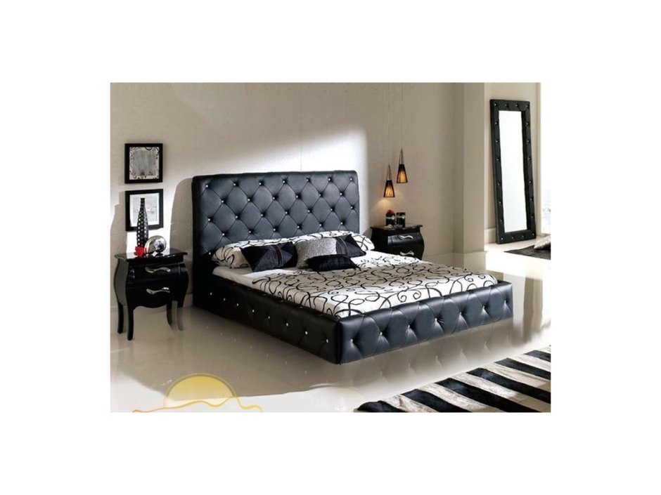 Кровать с черным изголовьем