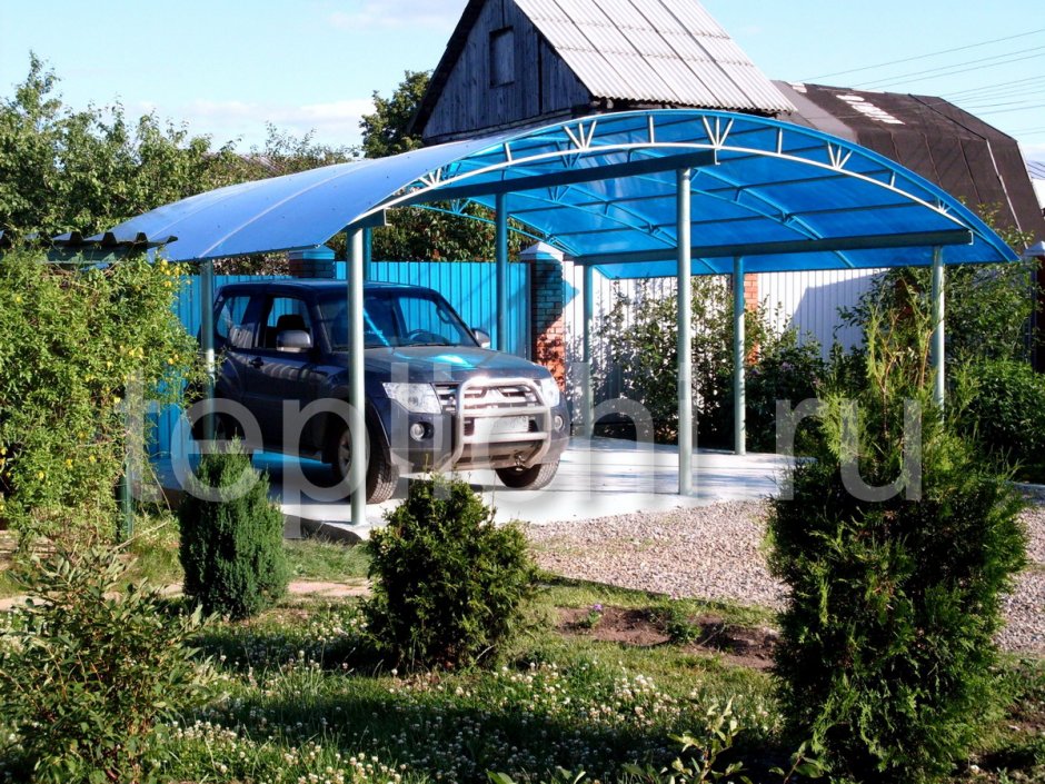 Навес для трех машин на участке