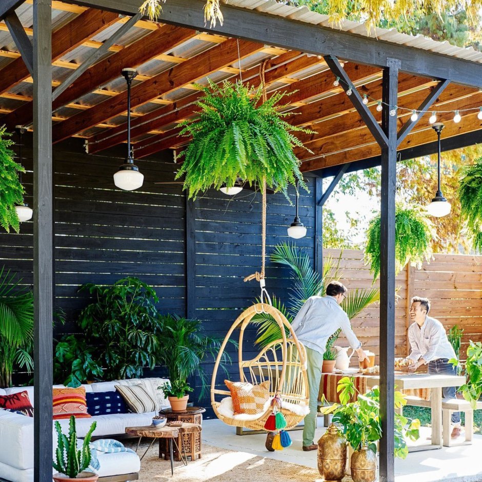 Навес в саду