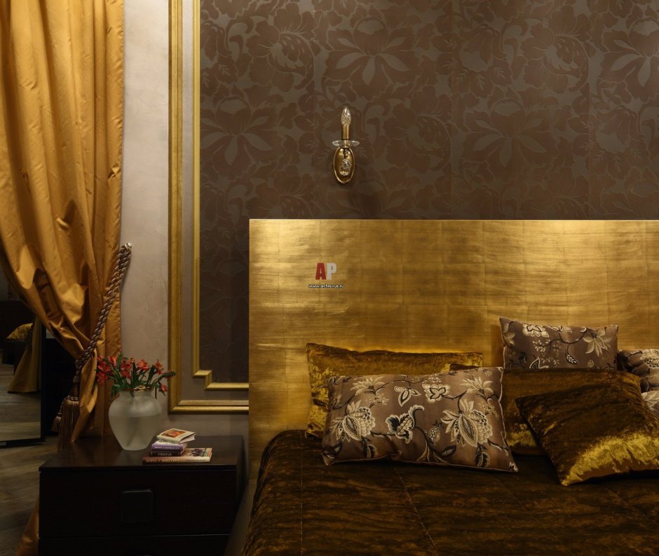 Спальня в коричнево золотых тонах