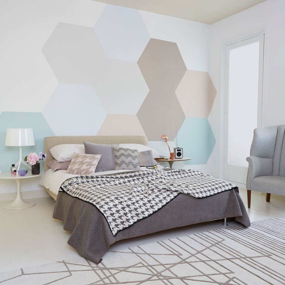 Ромбики на стене