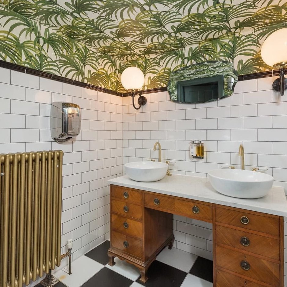 Необычный потолок в ванной