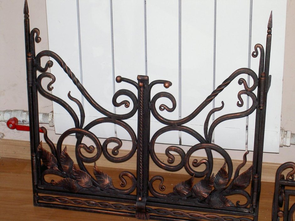 Решетка на камин кованые цветы