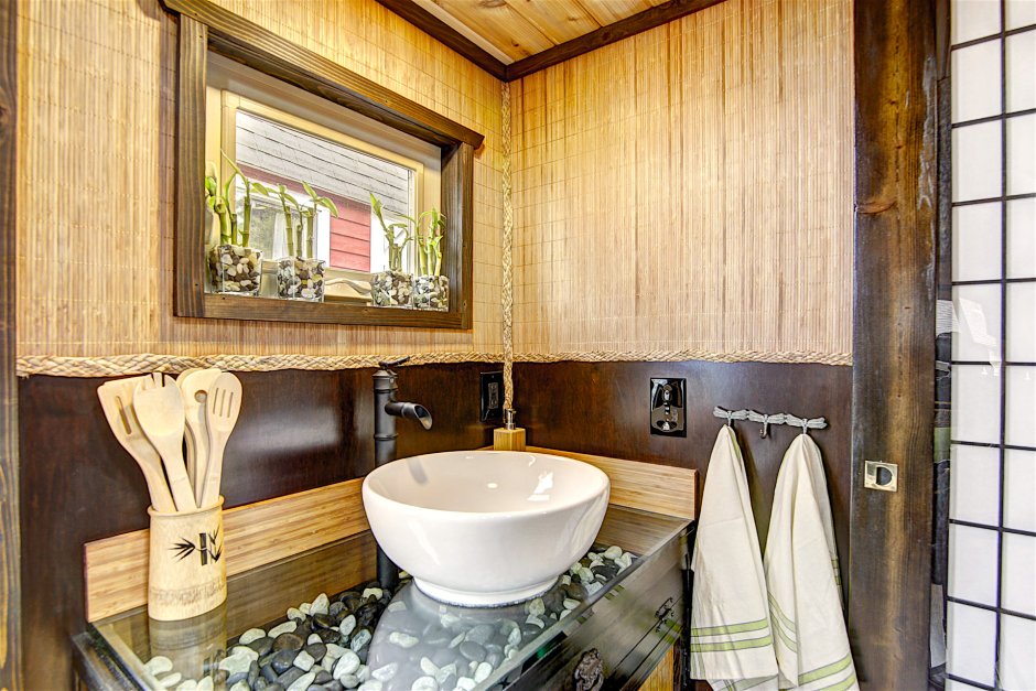 Бамбуковое полотно в интерьере ванной