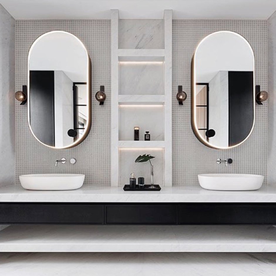 Овальные зеркала в ванную комнату