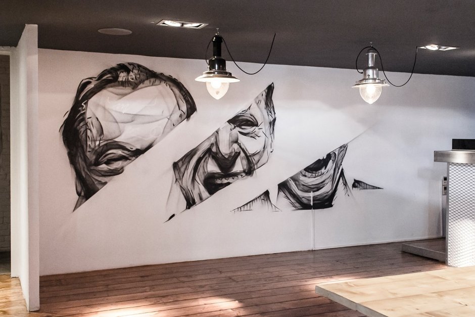 Стилизованная роспись стен