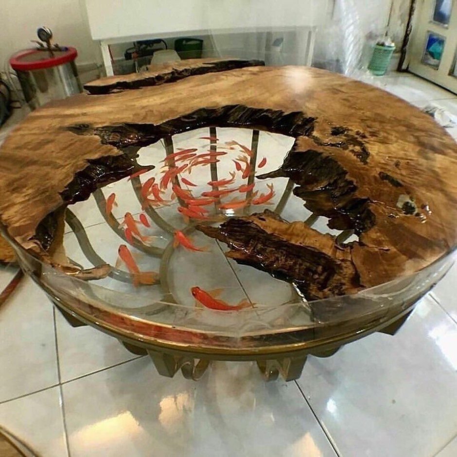 Столик из эпоксидной смолы