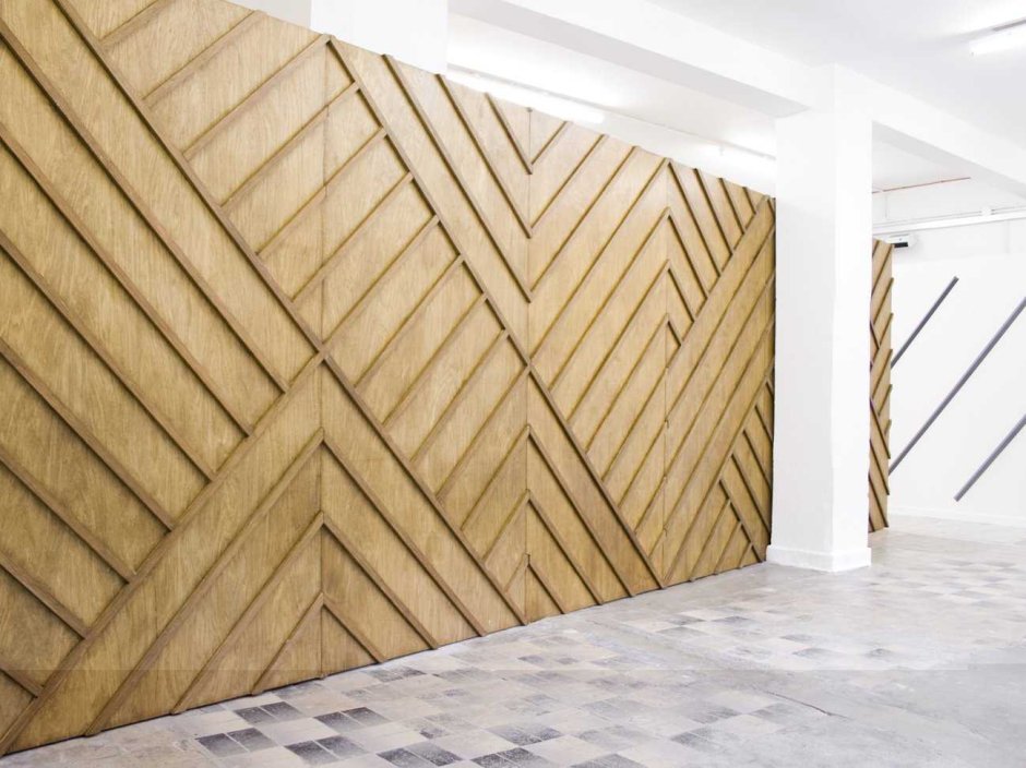 Деревянные стеновые панели елочкой