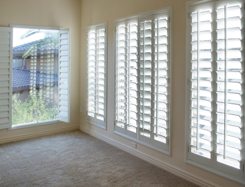 Blinds vs Shutters