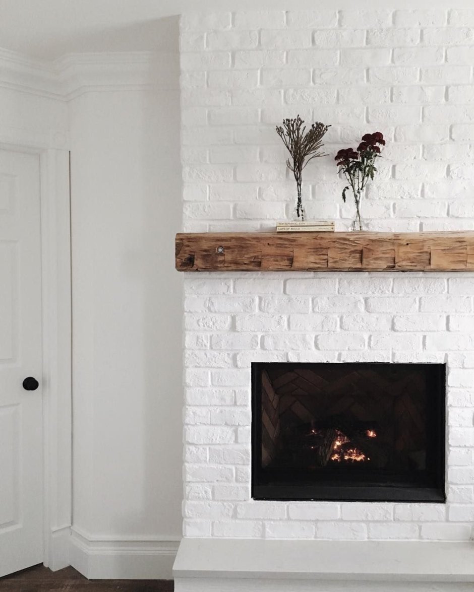 Декоративный камин под кирпич