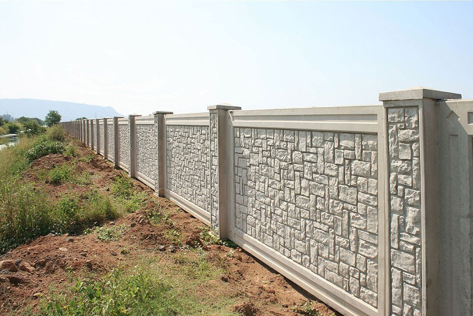 Красивый бетонный забор