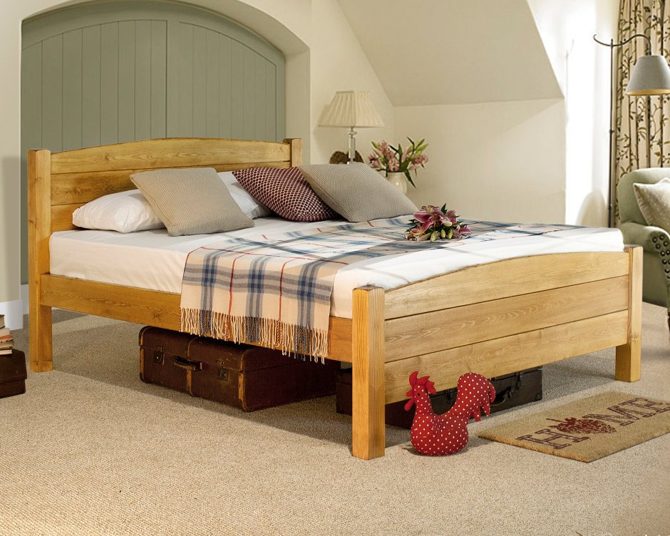 Деревянные кровати для дачи