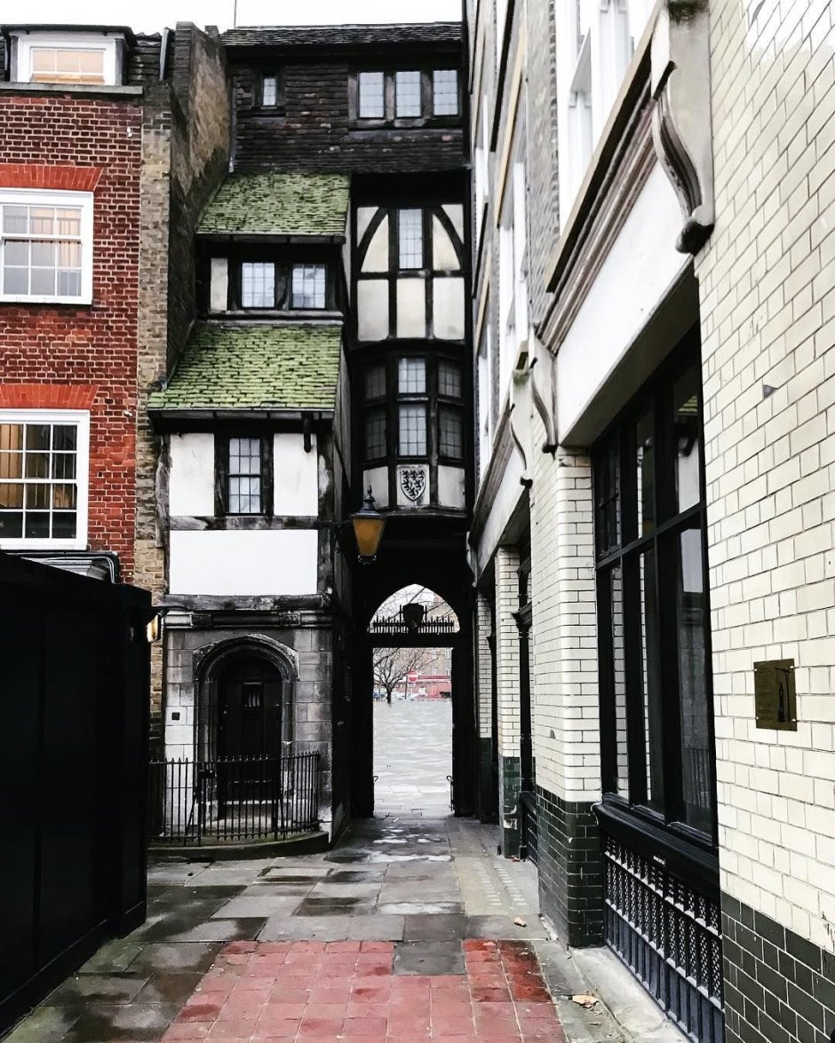 Средневековые дома в Лондоне