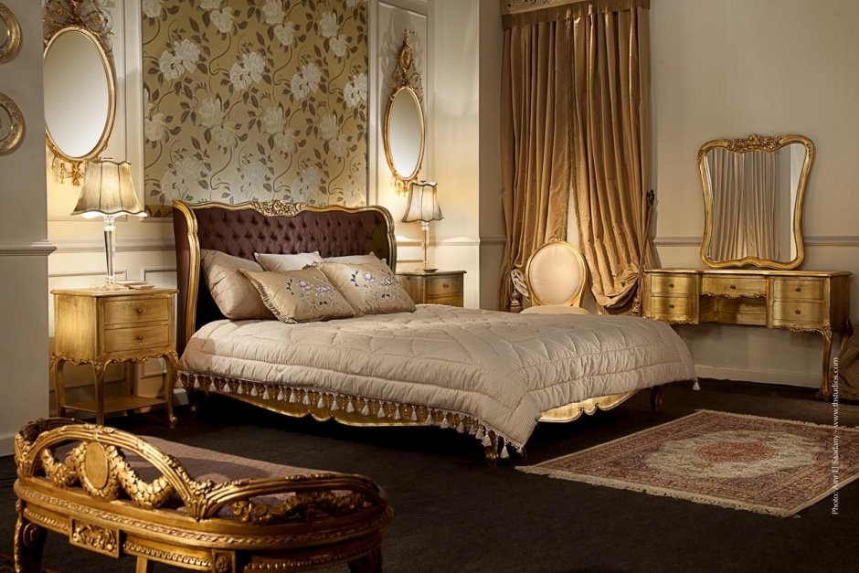 Спальня в золотом цвете