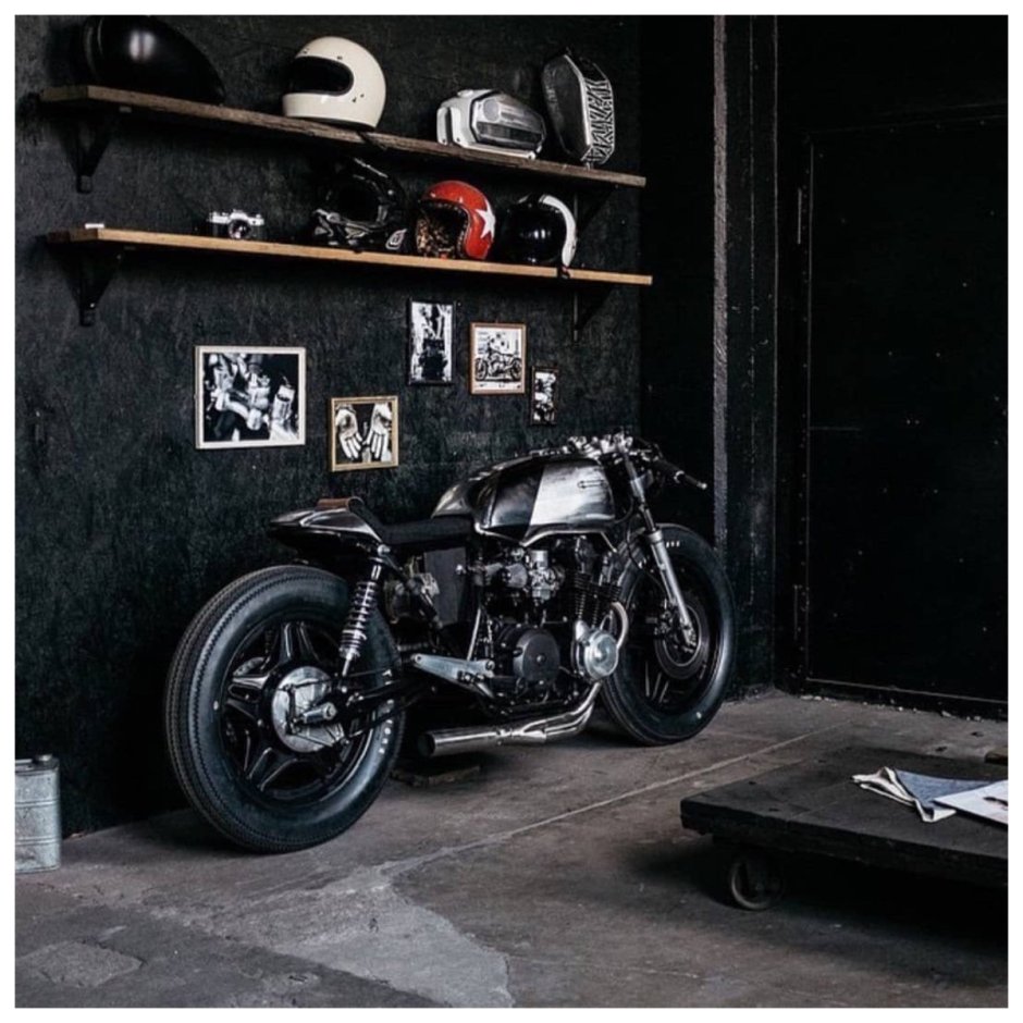Cafe Racer Hookie co
