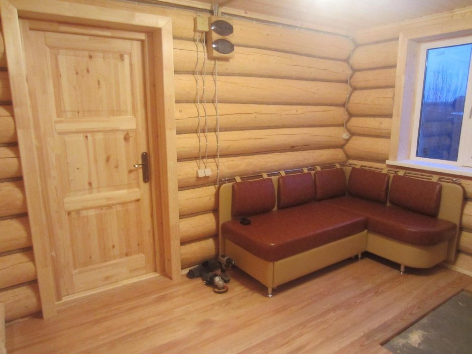 Внутренняя отделка бани из бревна