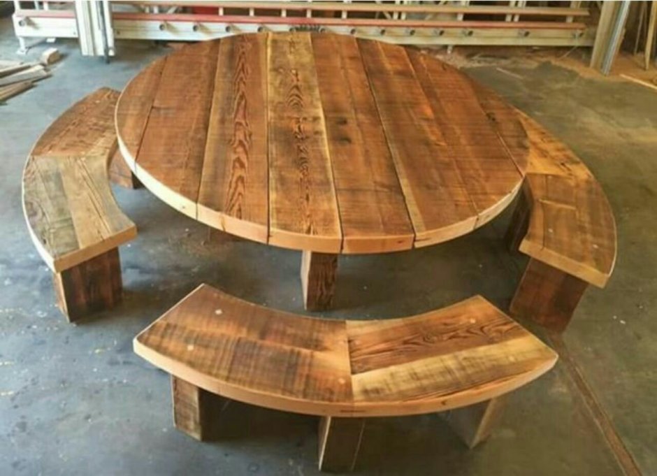 Компактная мебель из дерева