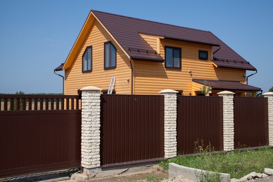 Коричнево бежевые здания металлопрофиль