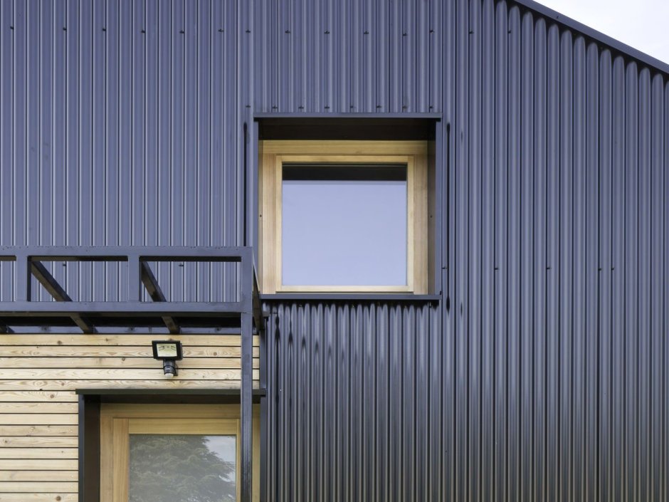 Сайдинг металлический вертикальный