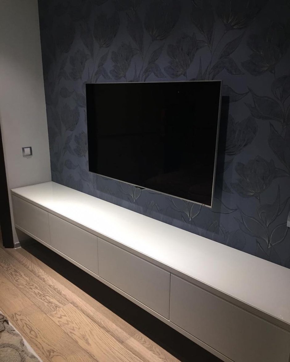 Тумба под ТВ длинная 2.80м. в икеа