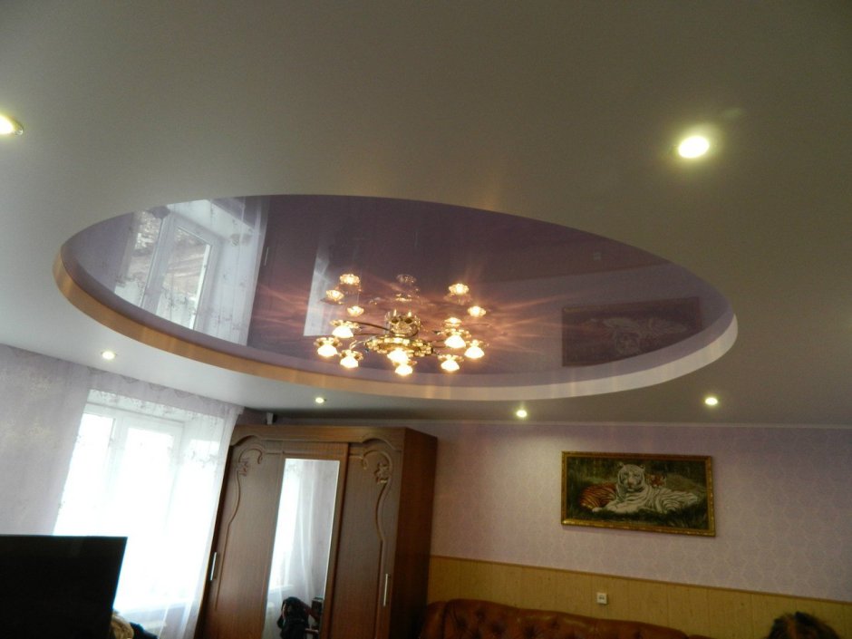 Двухуровневые натяжные потолки в зал