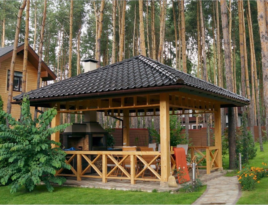 Беседка с барбекю