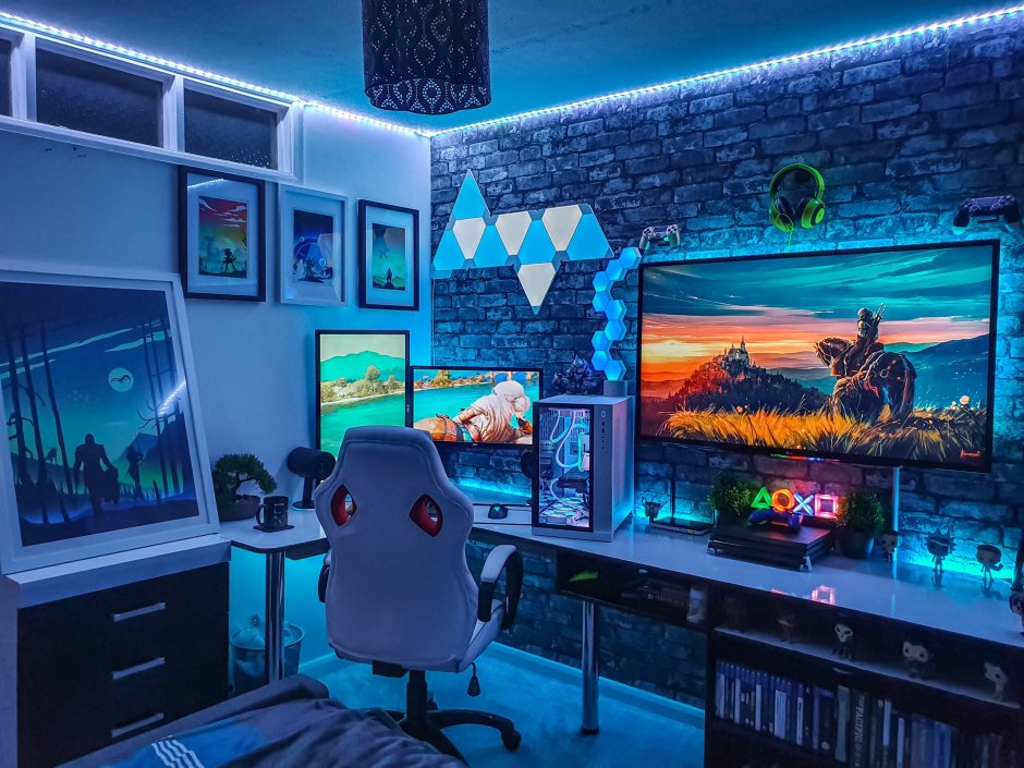 Красивая комната с компьютером