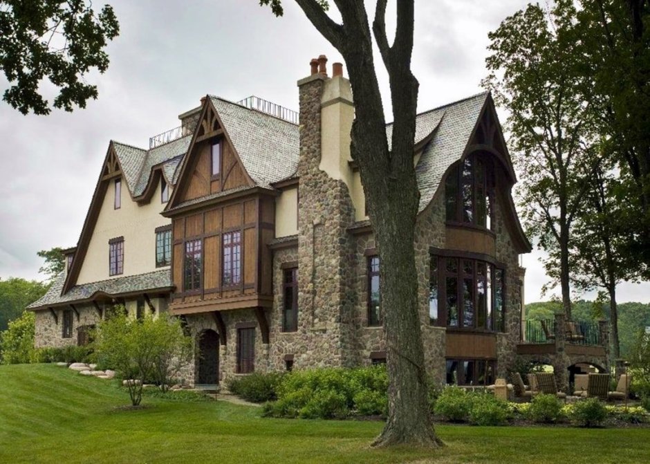 Стиль Тюдор (Tudor Revival Cottage)