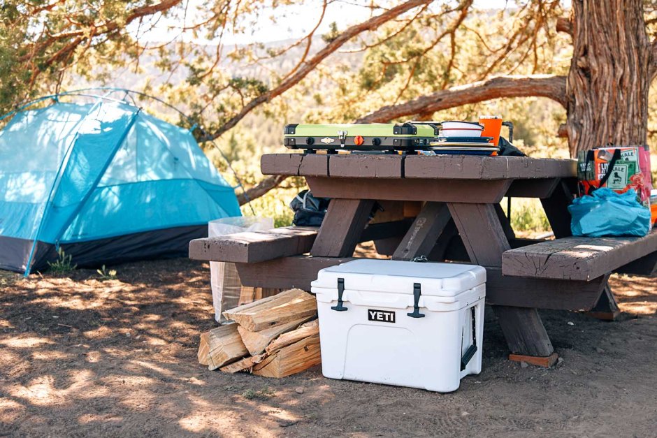 Camping Coleman Cooler