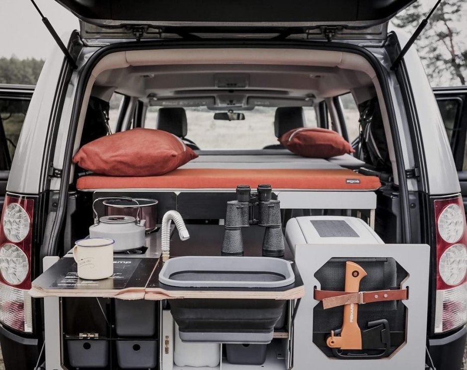Land Rover Discovery 4 with i-Camper