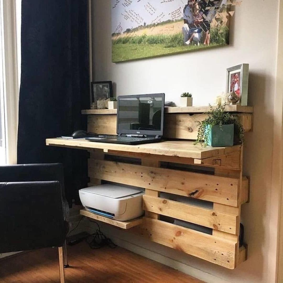 Письменный стол из поддонов