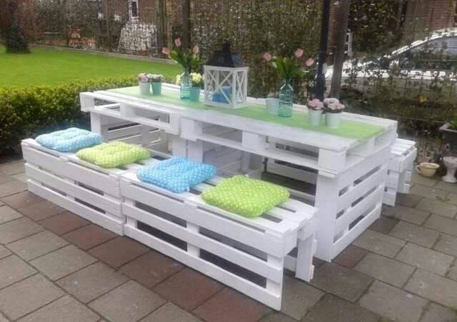 Стол в беседку из паллетов