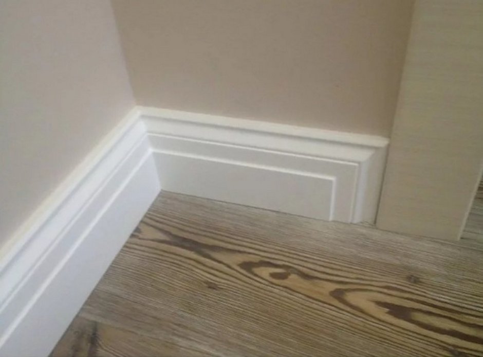 Плинтус Ultrawood Base 5032