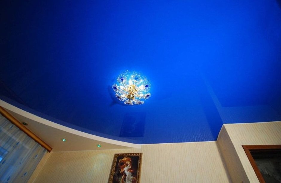 Голубой потолок