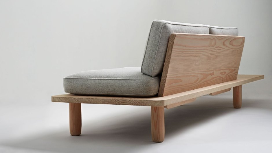 Самодельный деревянный диван