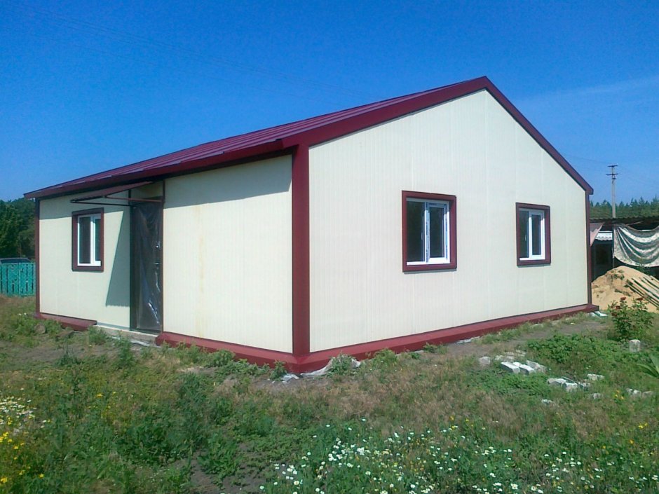 Дом из металлических сэндвич панелей
