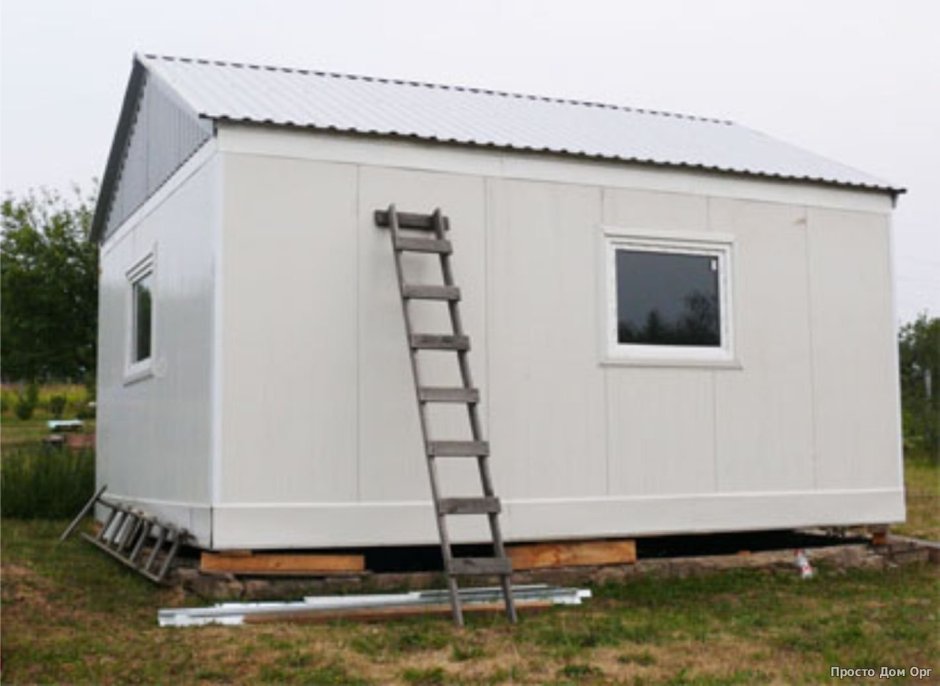 Дача из сэндвич панелей