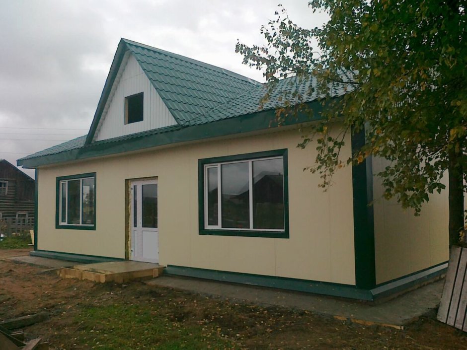 Дачный домик из сэндвич панелей