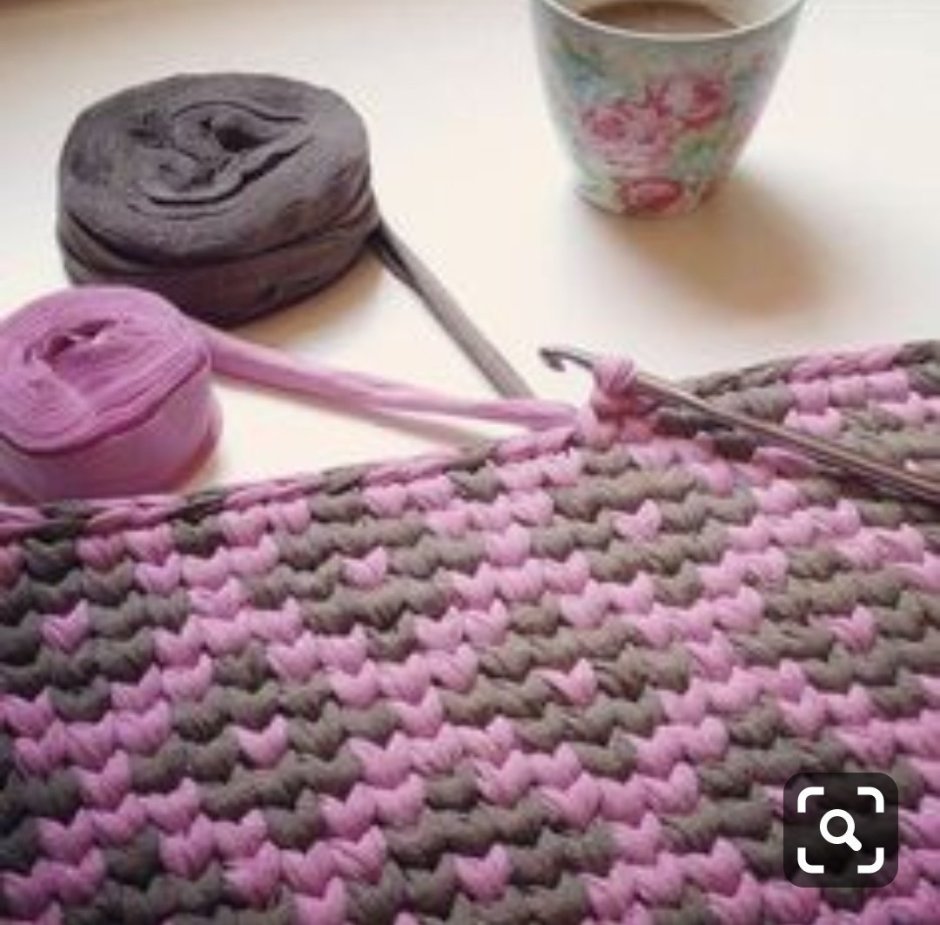 Коврик из ленточной пряжи