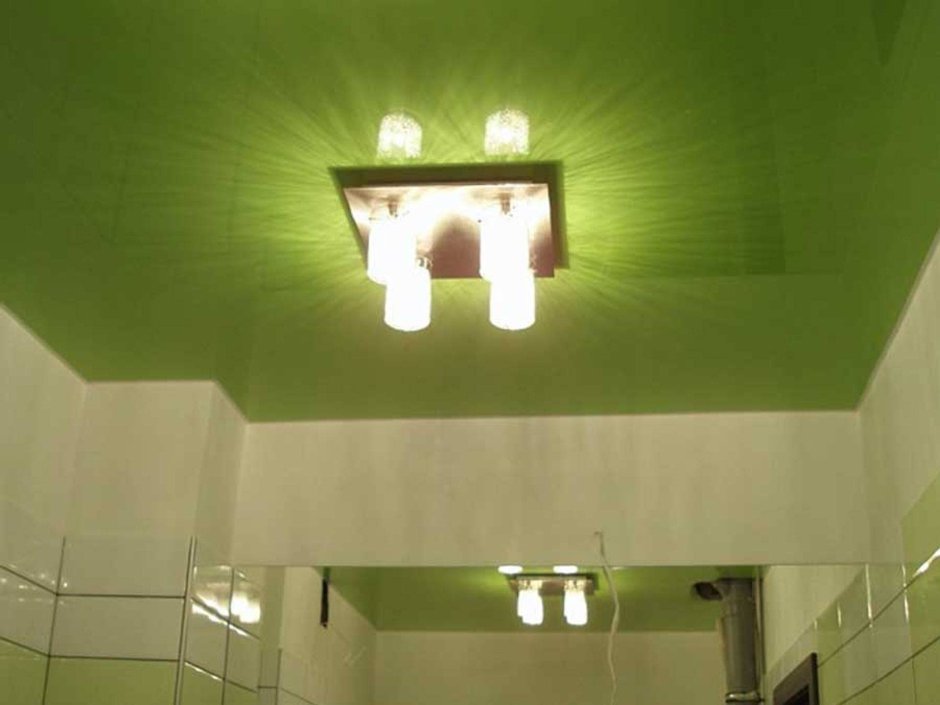 Светильник в ванную комнату потолочный для натяжного потолка