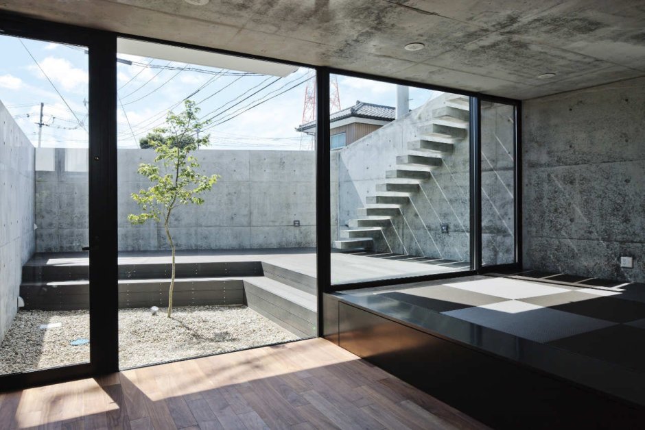 Монолитный бетонный дом в Японии