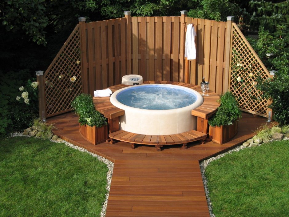 Уличный джакузи Softub