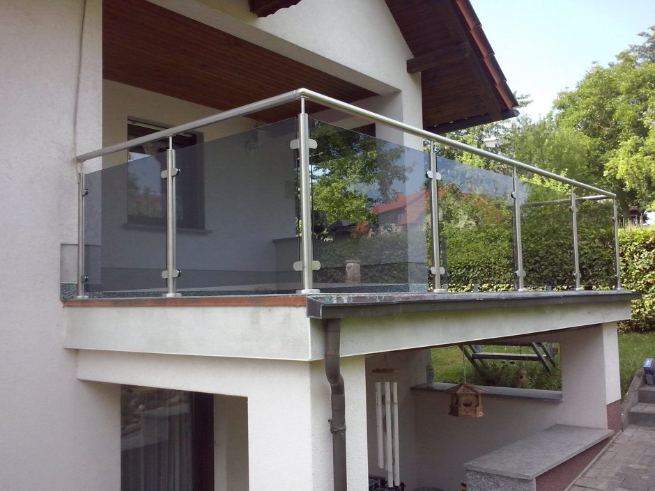 Балкон над водой