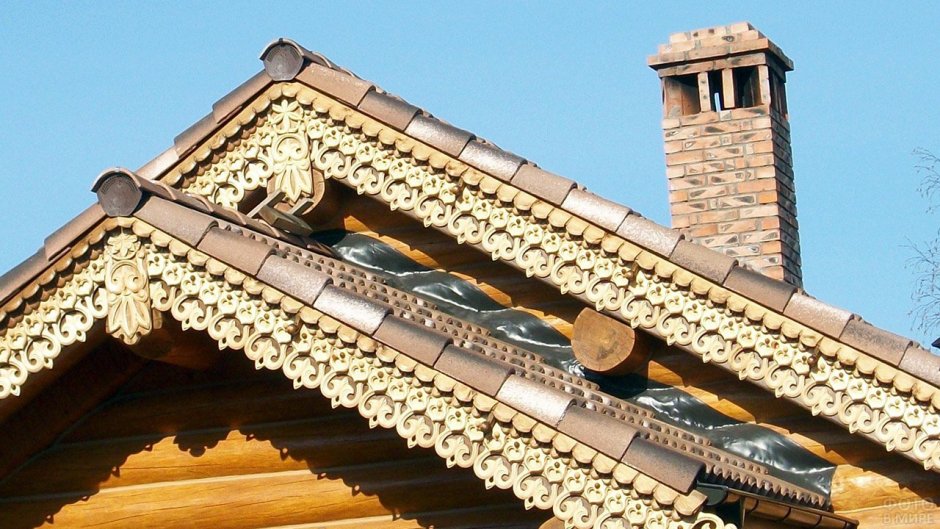 Резные карнизы из дерева на крышу