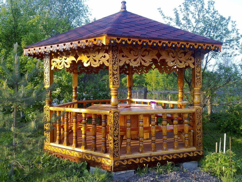Резные беседки