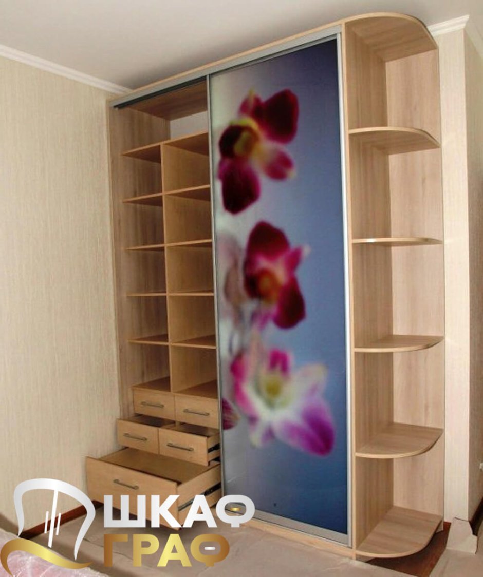 Шкаф купе Орхидея много мебели