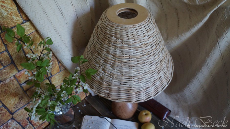Плетеные абажуры из бумажной лозы