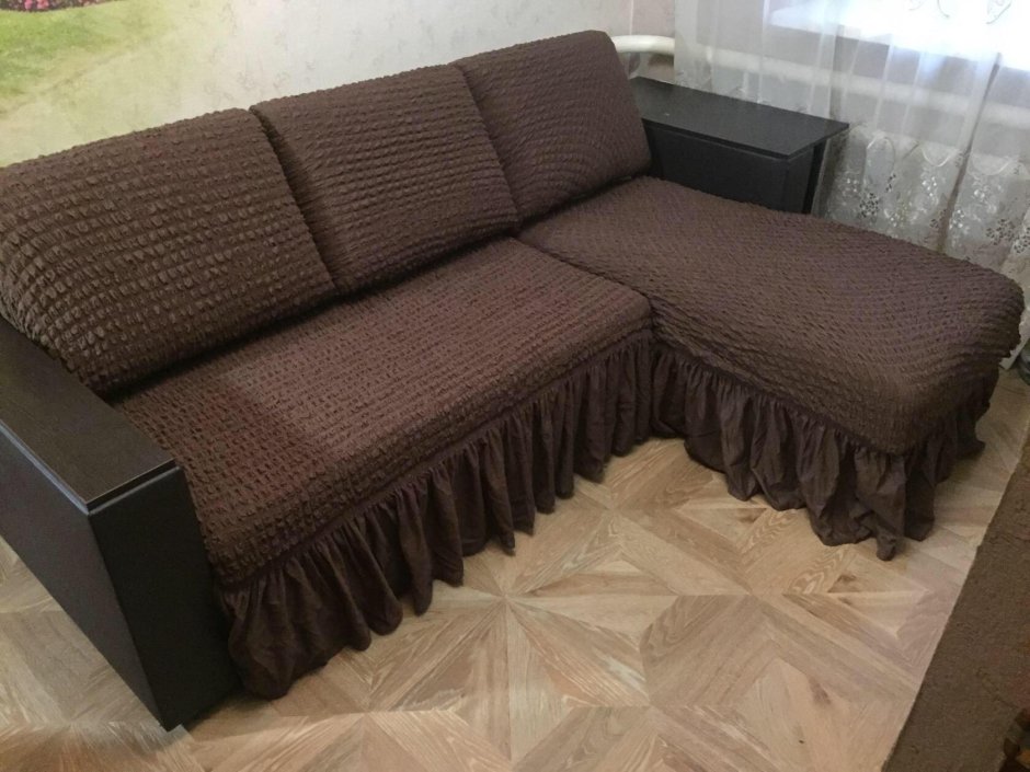 Чехол на угловой диван с подлокотниками