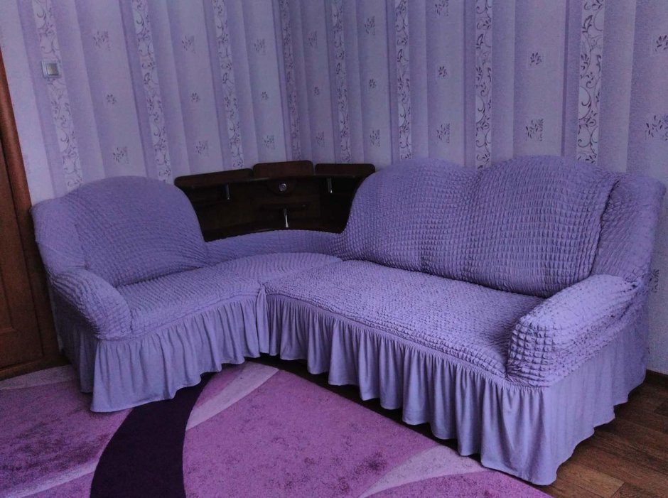 Чехол на угловой диван с полочкой